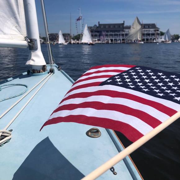 Profile Picture of Jennifer Szot (@jenszot) on Poshmark