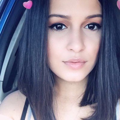 Profile Picture of Cynthia Carrero (@Cyndamaris29) on Twitter