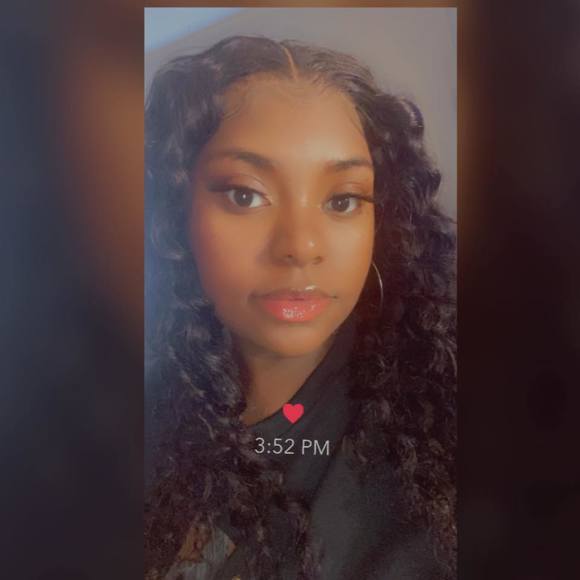 Profile Picture of Shy lovinme Travis (@shy_baby11) on Poshmark