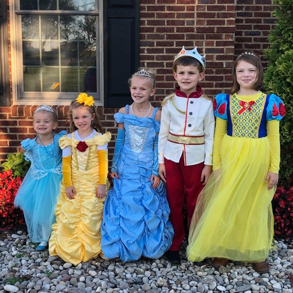 Profile Picture of Betty Slayback (@betty_j_slay) on Poshmark