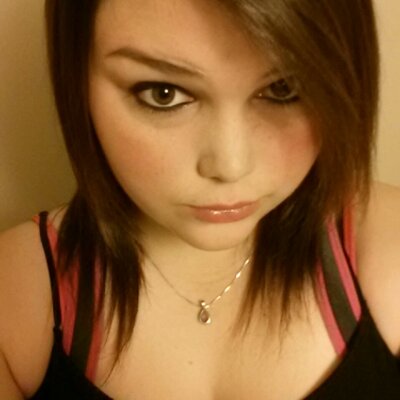 Profile Picture of Chelsea Burgess (@Chelsea83386371) on Twitter