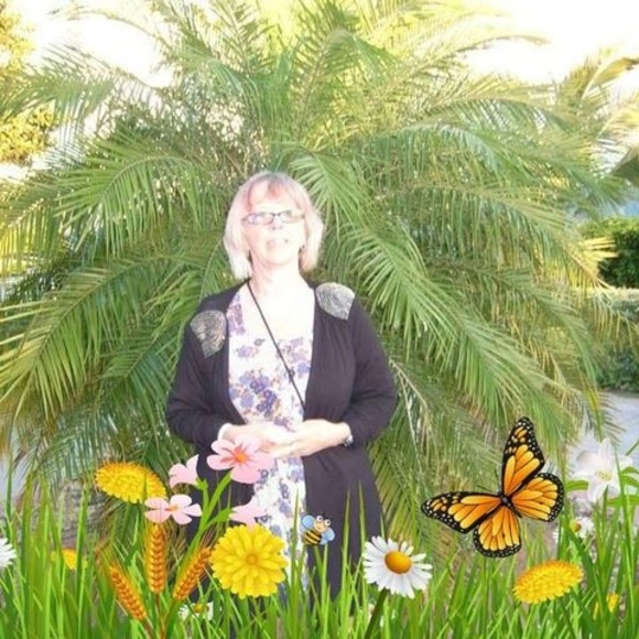 Profile Picture of Cathy Mccallum (@mamacath14) on Poshmark