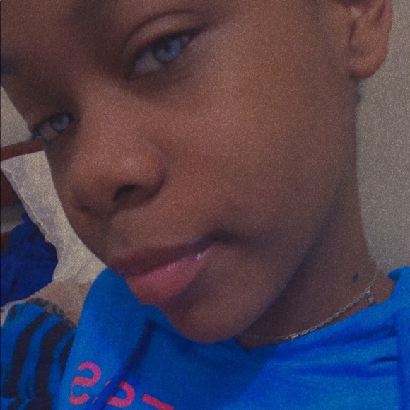 Profile Picture of Rayah James (@rayah1010100) on Poshmark