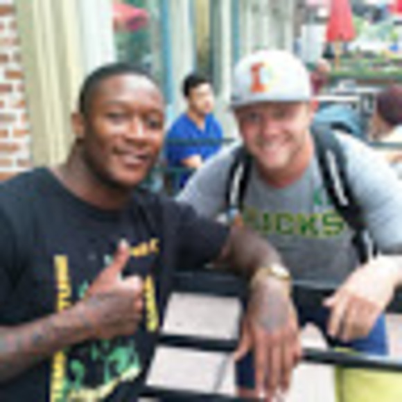 Profile Picture of Aaron Jones (@akaaronjones520) on Poshmark