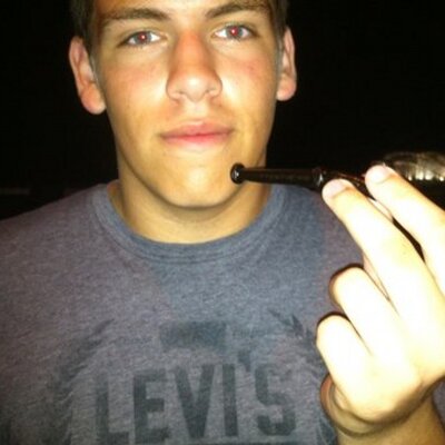 Profile Picture of Andrew Peterson (@kris_humphries6) on Twitter