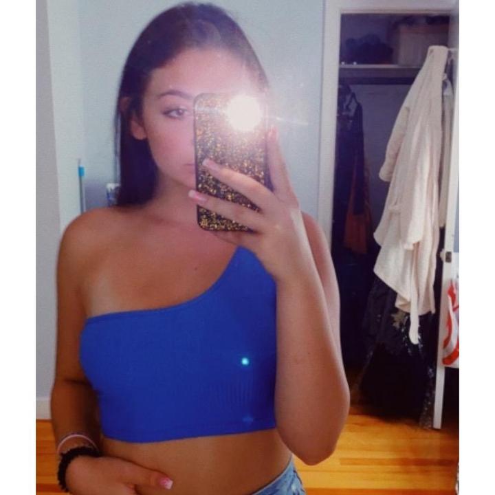 Profile Picture of amanda clifford (@@cliffordthebigreddog3) on Tiktok