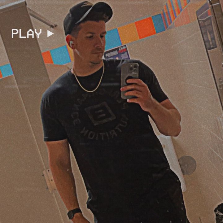 Profile Picture of 亗 Fatal 亗 (@herrick_darrell) on Tiktok