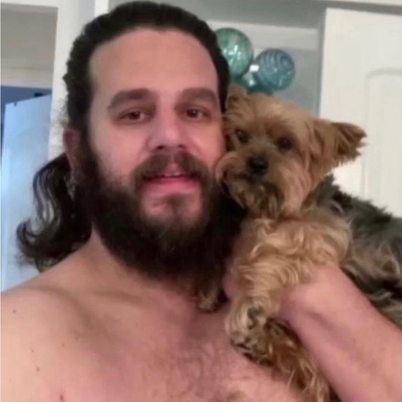 Profile Picture of Adam Rabb (@adam_rabb) on Poshmark