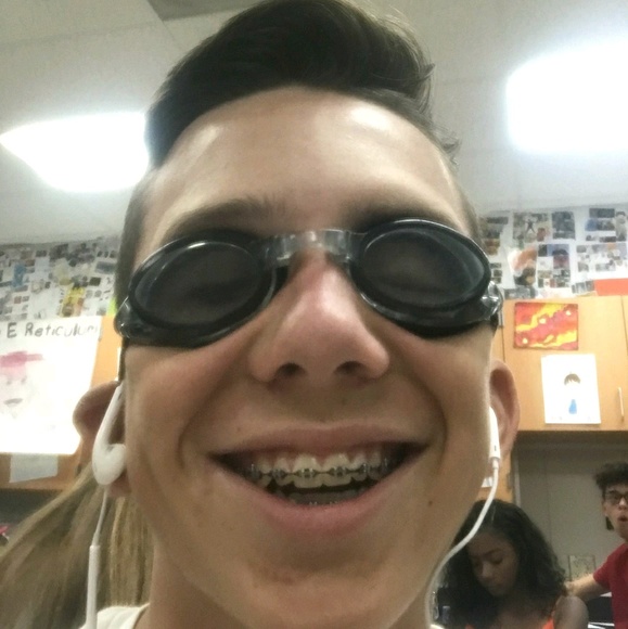 Profile Picture of Christian Barbour (@tiggobitties) on Poshmark