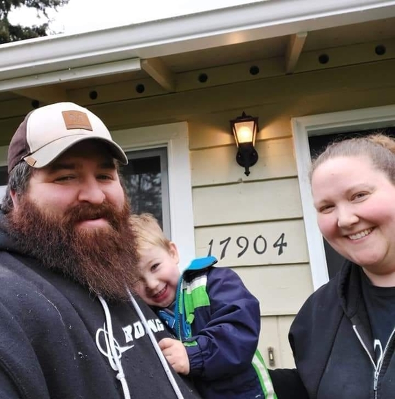 Profile Picture of Courtney Buermann (@cbuermann) on Poshmark