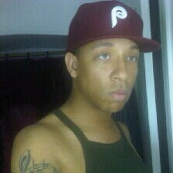 Profile Picture of Alonzoa Clark-lightfoot (@alonzoacl) on Poshmark