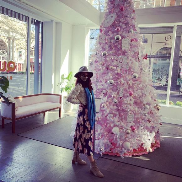 Profile Picture of Danielle Stolarski (@ski0755) on Poshmark