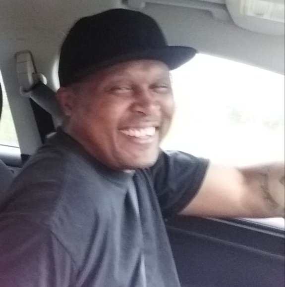 Profile Picture of Derrick Willis (@dlwillis325) on Poshmark