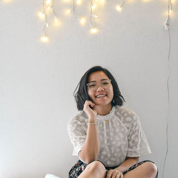 Profile Picture of Yingchao He (@yingchaohe1999) on Poshmark