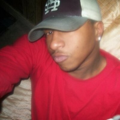 Profile Picture of Cordell Wright (@brwnskncutie200) on Twitter