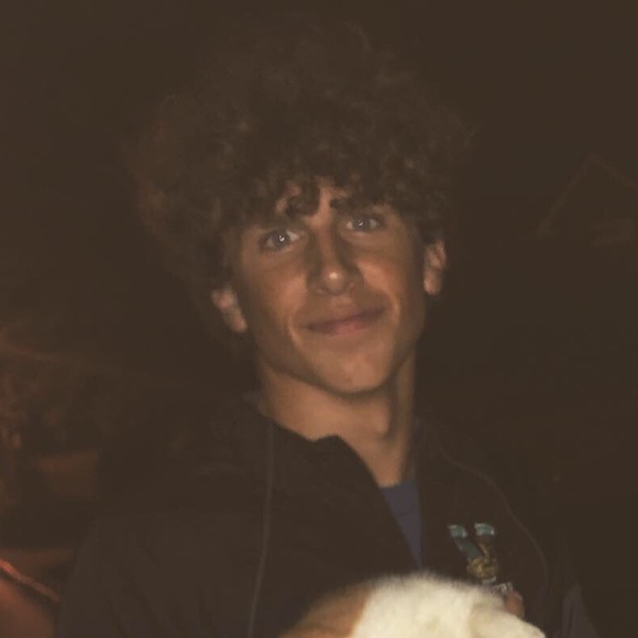 Brody Boicourt - Poshmark Profile Picture of Brody Boicourt (@boicourt21) on Poshmark