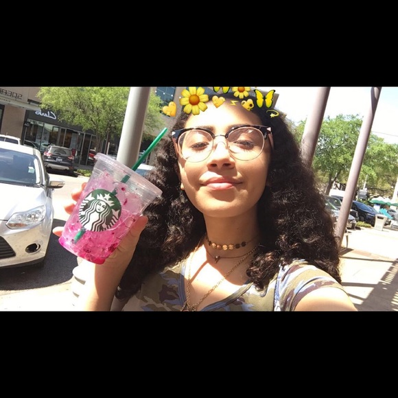 Profile Picture of Jude Feroze (@judy_12506) on Poshmark