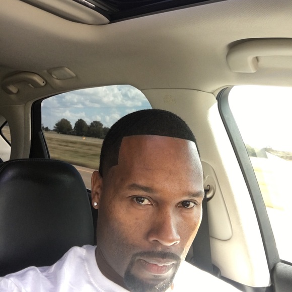 Profile Picture of Nathan Champion (@nathan_champion) on Poshmark