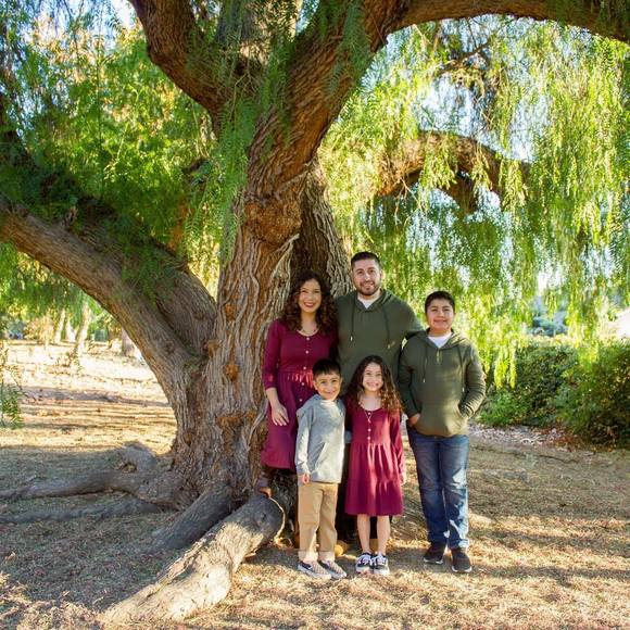 Profile Picture of Christina Olivarria (@christinao2484) on Poshmark