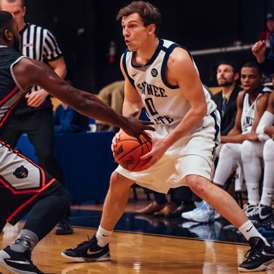 Profile Picture of Blake Yates (@YATEZ_14) on Twitter