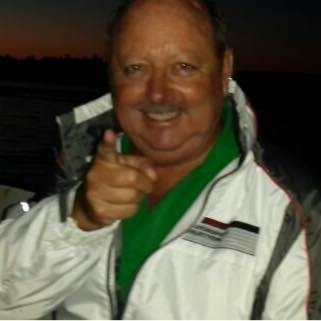 Profile Picture of Peter Hewett (@PeterHewett9) on Twitter