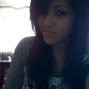 Profile Picture of Laura Portillo (@lcpr_) on Myspace