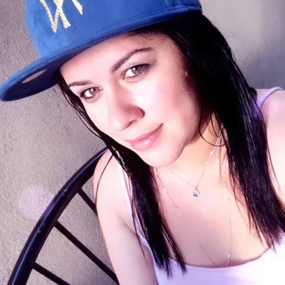 Profile Picture of Lais Wanderson (@laiswanderson) on Poshmark