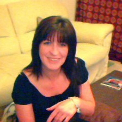 Profile Picture of Lisa Davies (@Deli_ciousChocs) on Twitter