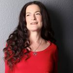 Profile Picture of Alison Moncrieff-Kelly (@moncrieffkelly) on Instagram