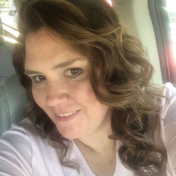 Profile Picture of Marie Petersen (@tiffanyhallinan) on Poshmark
