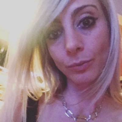 Profile Picture of Nikki Kustok (@NikkiKustok) on Twitter