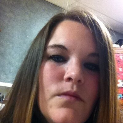 Profile Picture of Nicole Razderk (@sunshine1010191) on Twitter