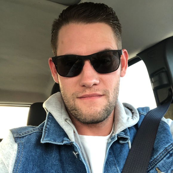 Profile Picture of Patrick Drennan (@pdrenna86) on Poshmark
