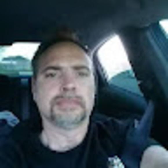 Profile Picture of Brian Shultz (@brianshultz41) on Poshmark