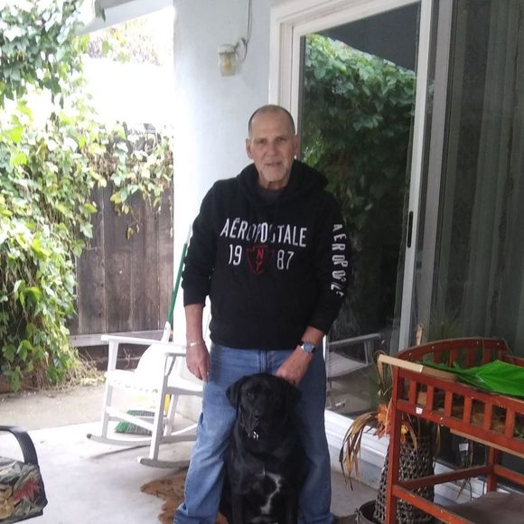 Profile Picture of John Brewer (@johnbrewer648) on Poshmark