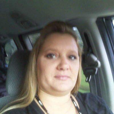 Profile Picture of Crystal Wilkinson (@crystalleigh74) on Twitter