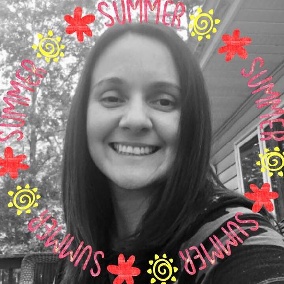 Profile Picture of Katerine Petrillo (@katmateoo) on Poshmark