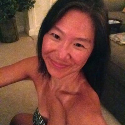 Profile Picture of Eileen Chang (@see_me_eileen) on Twitter
