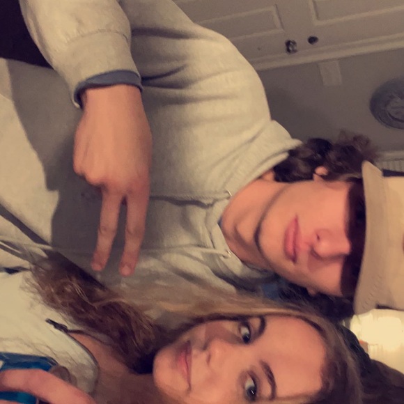 Profile Picture of Andrew Paulson (@andrew_paulson) on Poshmark