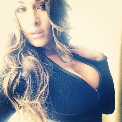 Profile Picture of Nicole Bella (@BellaNoFear) on Twitter