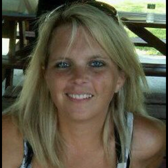 Profile Picture of Teri Doleski (@tadoleski) on Poshmark