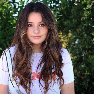 Profile Picture of Hayley Lacy (@LacyHayley) on Twitter