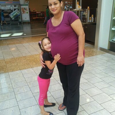 Profile Picture of Aurea Castillo (@aurea0827) on Twitter