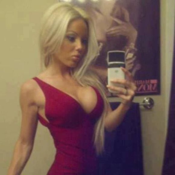 Profile Picture of Brandi Jones (@brandijones459) on Poshmark