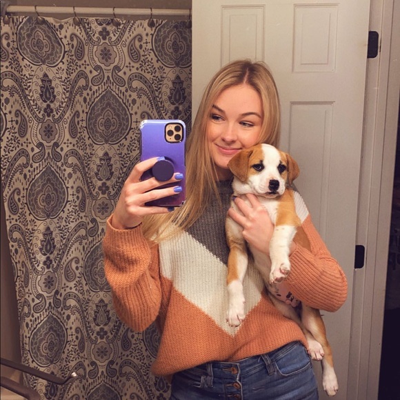 Profile Picture of Brandyce Braswell (@brandyce03) on Poshmark