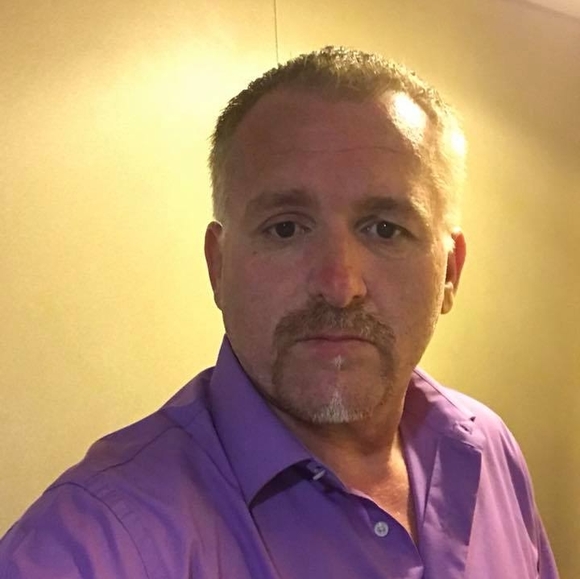 Profile Picture of David Brunelle (@tondave01) on Poshmark