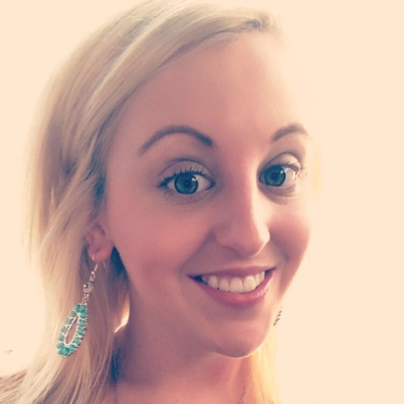 Profile Picture of Brooke Stradling (@brookeannrn23) on Poshmark