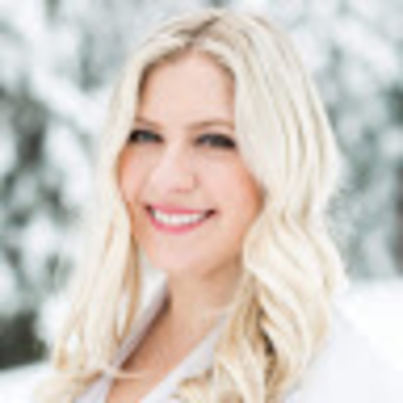 Profile Picture of Marina Kirincic (@mkirincic1) on Poshmark
