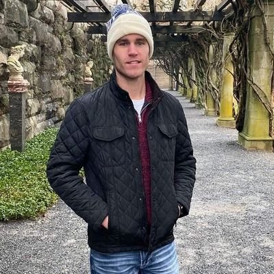 Profile Picture of Kevin Conway (@MrRightNow85) on Twitter