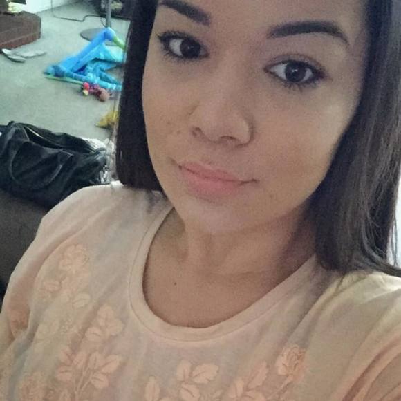 Profile Picture of Erica Capella (@ecapella) on Poshmark